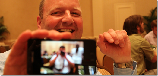 Erik van Ballegoij shows his picture of me taking his picture
